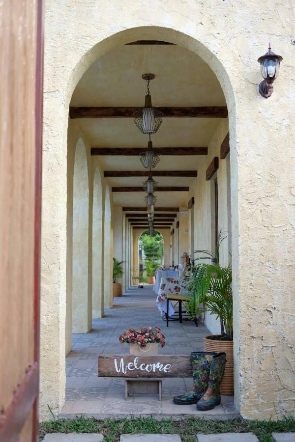 La Casa Di Beatrice Bed & Breakfast Панглао Екстериор снимка